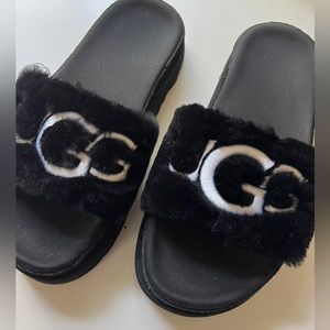 Black Ugg Platform Slides